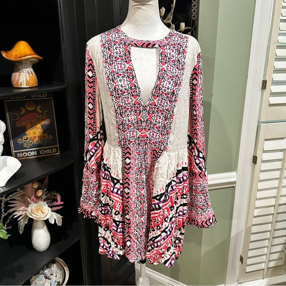 Free People La Bamba Mini Dress Pink Multi Boho Cutout Bell Sleeve – Size 4